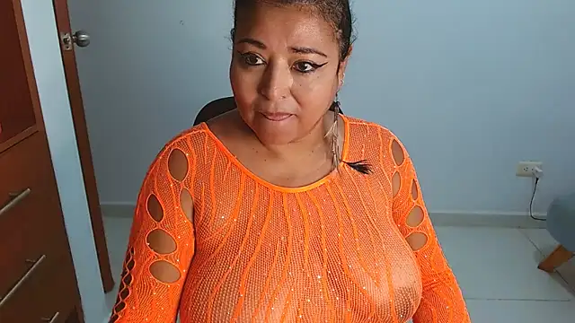 Snapshot of mariemiller19 chatting on March 21, 2025, 3:35 pm mariemiller19 online show from March 21, 2025, 3:35 pm