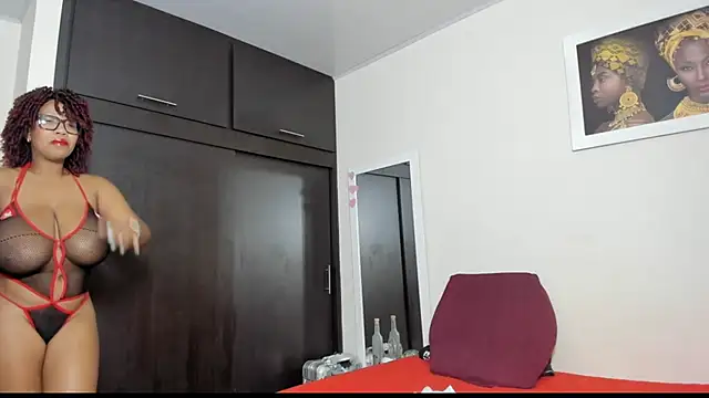 megan-hotxx online show from November 18, 2025, 2:59 am