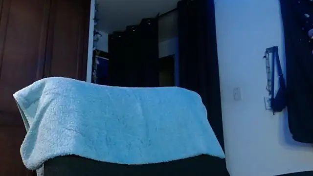 shy katy  online show from January 12, 2025, 2:56 am