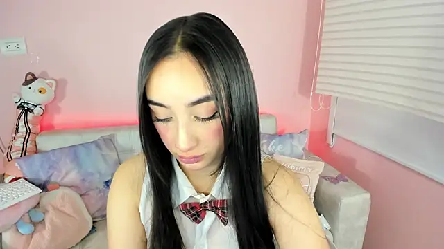 Snapshot of tinysara chatting on April 18, 2026, 4:31 pm tinysara online show from April 18, 2026, 4:31 pm