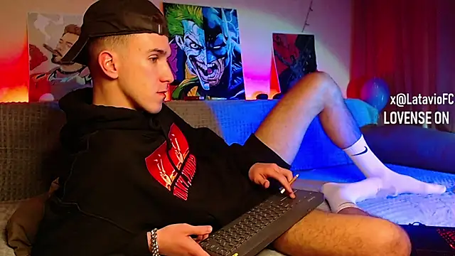 Snapshot of Midnighter_ chatting on January 30, 2025, 9:04 am Midnighter  online show from January 30, 2025, 9:04 am