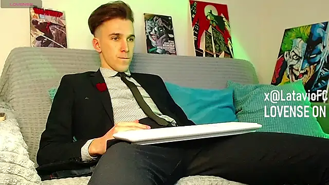 Midnighter  online show from March 13, 2026, 10:09 am