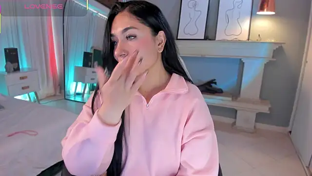 scarlet miller1 online show from March 14, 2025, 6:07 pm