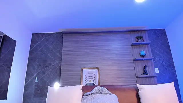 Snapshot of charlottewhitte chatting on November 6, 2025, 11:36 am charlottewhitte online show from November 6, 2025, 11:36 am