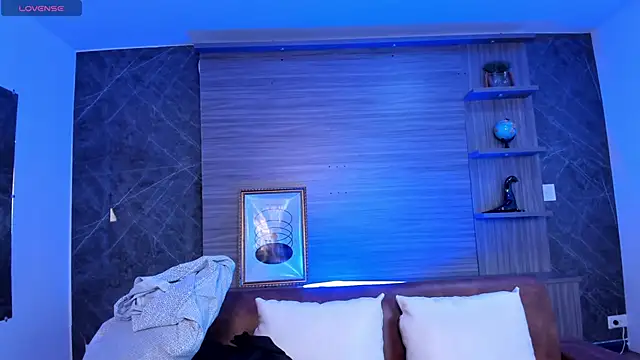 Snapshot of charlottewhitte chatting on October 25, 2025, 12:17 pm charlottewhitte online show from October 25, 2025, 12:17 pm