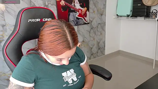 Snapshot of samantha_tattu chatting on October 8, 2025, 8:20 pm samantha tattu online show from October 8, 2025, 8:20 pm