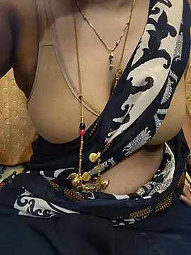 Snapshot of tuttifrutti17 chatting on July 19, 2026, 5:32 pm tuttifrutti17 online show from July 19, 2026, 5:32 pm