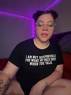 Snapshot of QueenNuttCollector chatting on January 11, 2026, 12:45 pm QueenNuttCollector online show from January 11, 2026, 12:45 pm