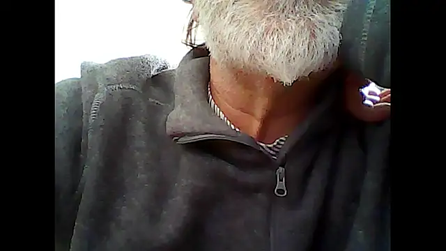 xcimeru online show from October 29, 2025, 4:06 pm