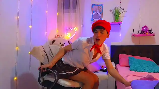 Ariel Femboy  online show from October 25, 2025, 5:17 am