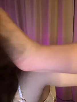 Snapshot of Your_insomniya chatting on March 19, 2025, 9:58 pm Your insomniya online show from March 19, 2025, 9:58 pm