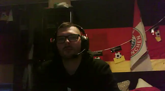 Die-geile-Sau online show from February 10, 2025, 9:25 pm