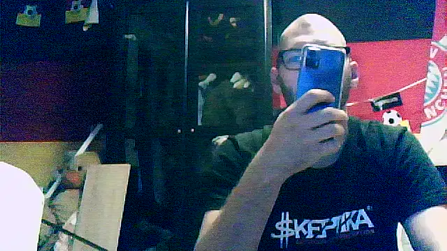 Die-geile-Sau online show from October 25, 2025, 8:20 pm