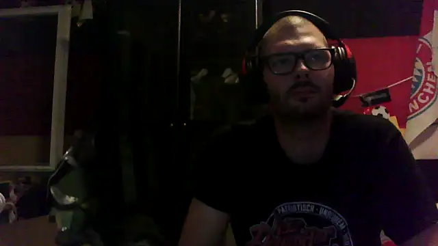 Die-geile-Sau online show from September 15, 2025, 9:26 pm