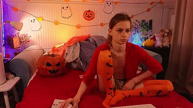 Snapshot of Frank_Fraer chatting on October 31, 2025, 10:27 pm Frank Fraer online show from October 31, 2025, 10:27 pm