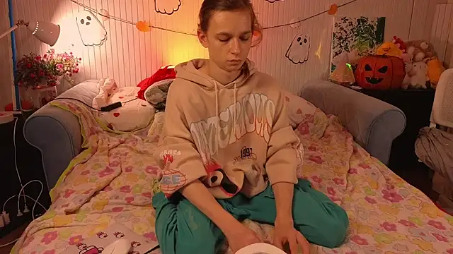 Snapshot of Frank_Fraer chatting on October 25, 2025, 7:58 pm Frank Fraer online show from October 25, 2025, 7:58 pm