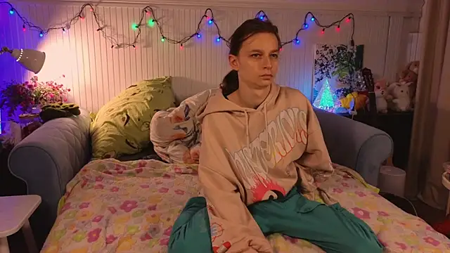 Snapshot of Frank_Fraer chatting on November 14, 2025, 6:44 pm Frank Fraer online show from November 14, 2025, 6:44 pm