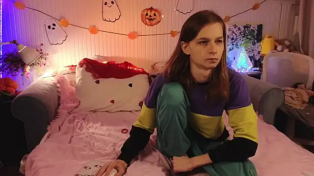 Snapshot of Frank_Fraer chatting on October 22, 2025, 4:06 pm Frank Fraer online show from October 22, 2025, 4:06 pm