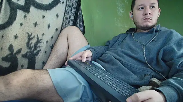 sweet cock28 online show from October 1, 2025, 3:27 pm