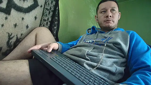 sweet cock28 online show from November 25, 2025, 3:45 pm