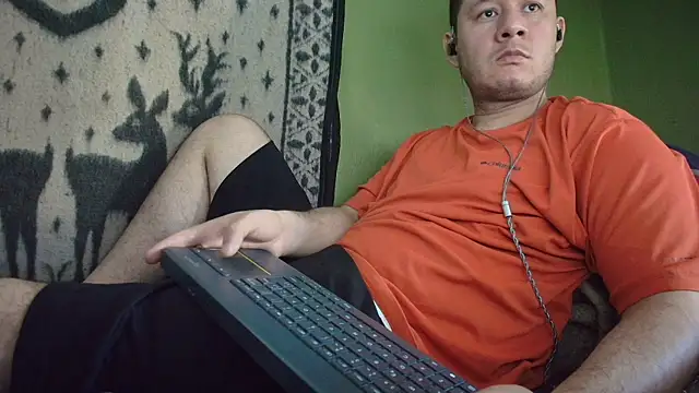 sweet cock28 online show from May 28, 2026, 3:18 pm