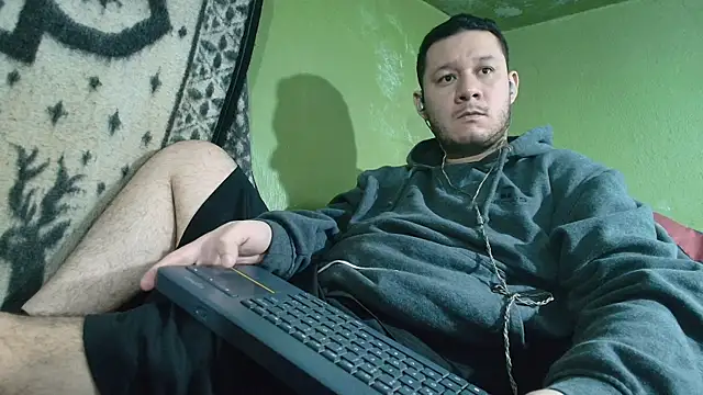 sweet cock28 online show from September 28, 2025, 2:24 pm