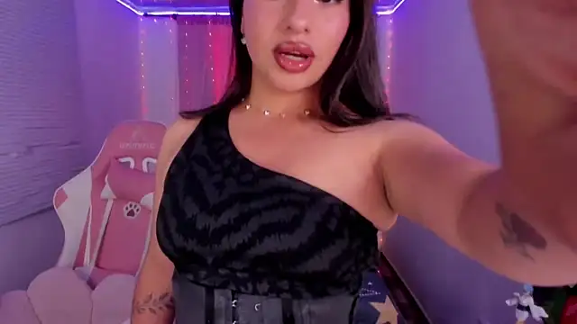 Snapshot of lucykinky22 chatting on March 12, 2025, 8:52 pm lucykinky22 online show from March 12, 2025, 8:52 pm