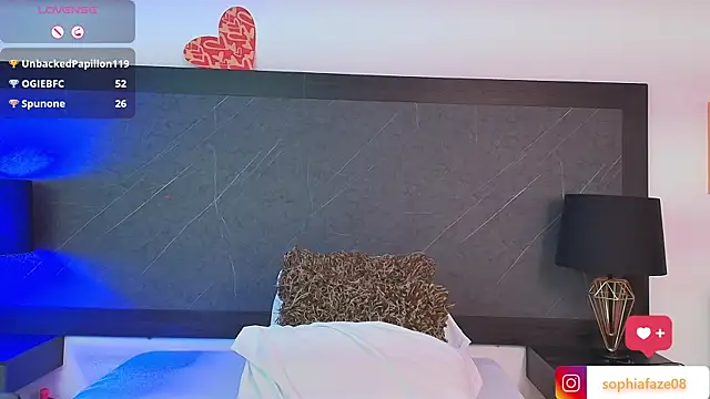 big tits in your face online show from February 26, 2025, 2:08 am