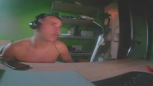 Snapshot of capoloveu chatting on March 3, 2025, 3:22 pm capoloveu online show from March 3, 2025, 3:22 pm