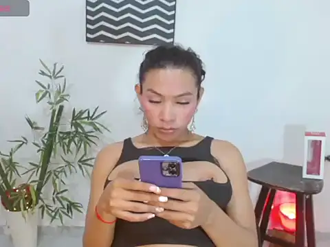 Snapshot of NannyaBitch chatting on July 8, 2026, 5:57 pm NannyaBitch online show from July 8, 2026, 5:57 pm