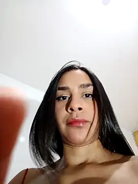 Amber Etan online show from March 14, 2026, 2:12 pm