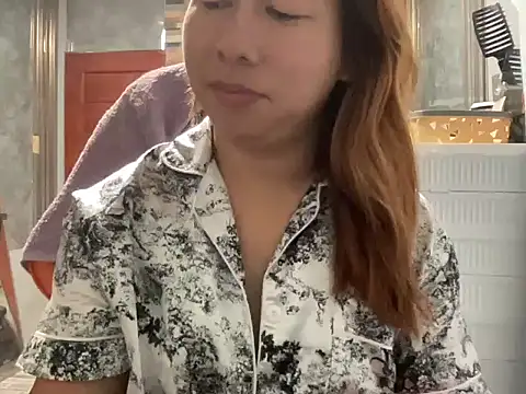 UrLove Marga online show from May 23, 2026, 10:42 pm
