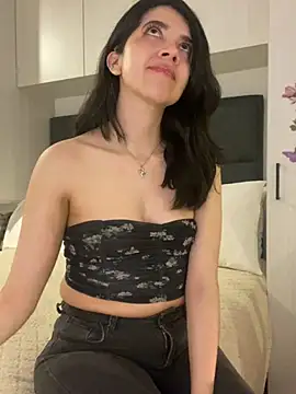 Snapshot of saori_10 chatting on January 13, 2025, 5:44 am saori 10 online show from January 13, 2025, 5:44 am