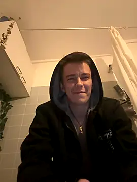 Snapshot of Toyjungee chatting on October 23, 2025, 12:31 am Toyjungee online show from October 23, 2025, 12:31 am