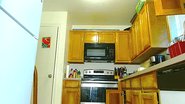 DiamondMonroeXo online show from April 16, 2026, 4:52 pm