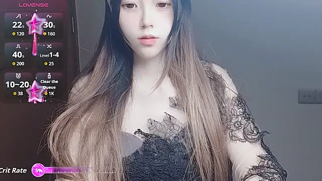 Snapshot of VaerySaenz chatting on November 19, 2025, 4:01 am VaerySaenz online show from November 19, 2025, 4:01 am