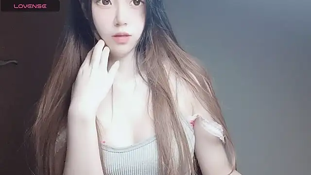 Snapshot of VaerySaenz chatting on November 22, 2025, 11:42 am VaerySaenz online show from November 22, 2025, 11:42 am