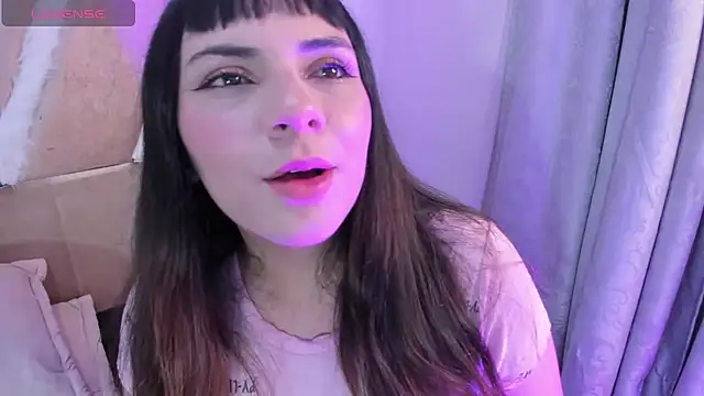 xhinata hyugax online show from January 15, 2026, 10:13 pm