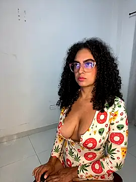 Snapshot of cataleya-miller_ chatting on October 9, 2025, 2:12 am cataleya-miller  online show from October 9, 2025, 2:12 am