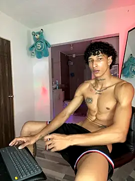 Snapshot of mike_casseano chatting on September 15, 2025, 2:56 am mike casseano online show from September 15, 2025, 2:56 am