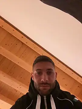 Snapshot of Fellix chatting on October 27, 2025, 11:44 am Fellix online show from October 27, 2025, 11:44 am