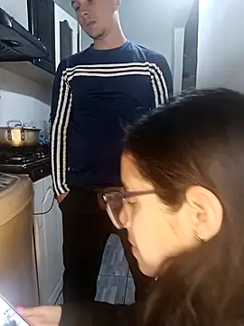 catire2323 online show from March 9, 2025, 12:31 am