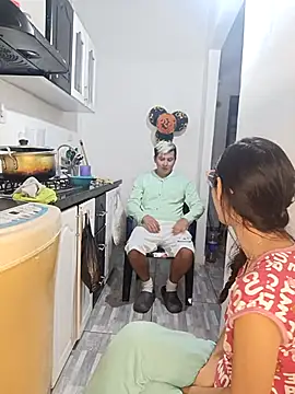 catire2323 online show from November 11, 2025, 2:50 am