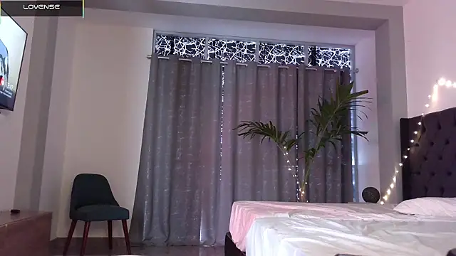 mini kunis online show from February 21, 2026, 6:43 pm