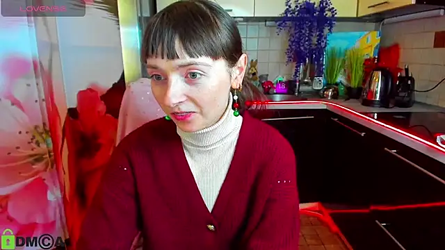 TayanaJons online show from February 4, 2026, 8:09 am