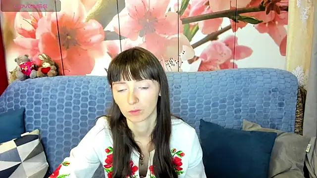 TayanaJons online show from May 21, 2026, 7:06 am