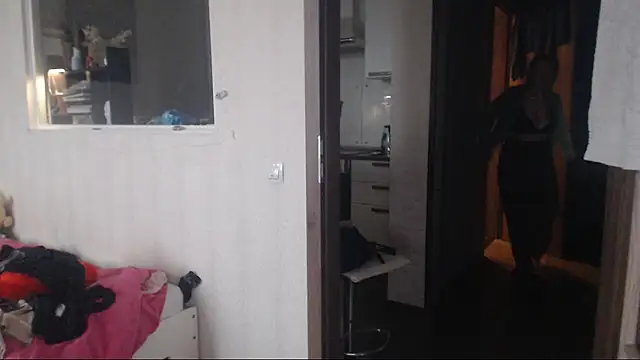 amanda kiss kiss online show from November 28, 2025, 11:43 am