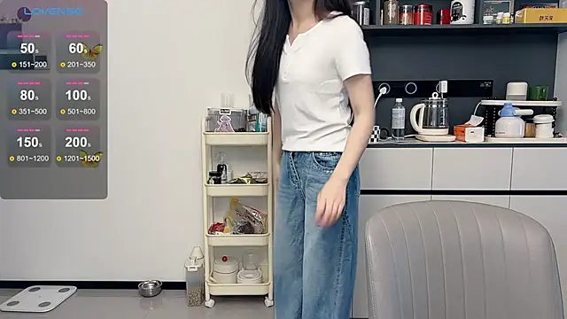 Judy520 online show from April 9, 2026, 11:44 pm