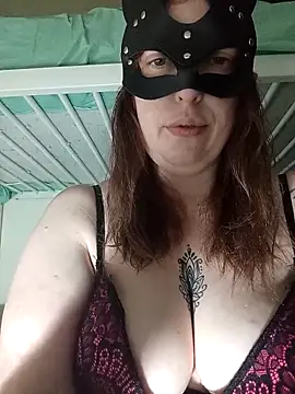 Dunita online show from April 14, 2026, 10:59 pm