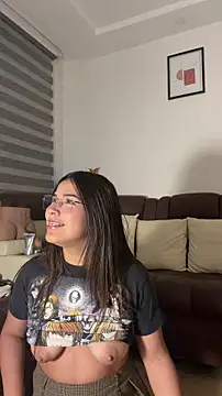 crystal bunny7 online show from April 30, 2026, 1:56 am